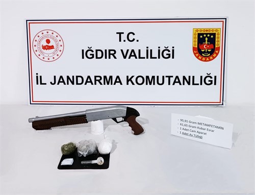 Jandarma Ekiplerinden Uyuşturucu Madde Operasyonu! (3) Şüpheli Şahıs Tutuklandı